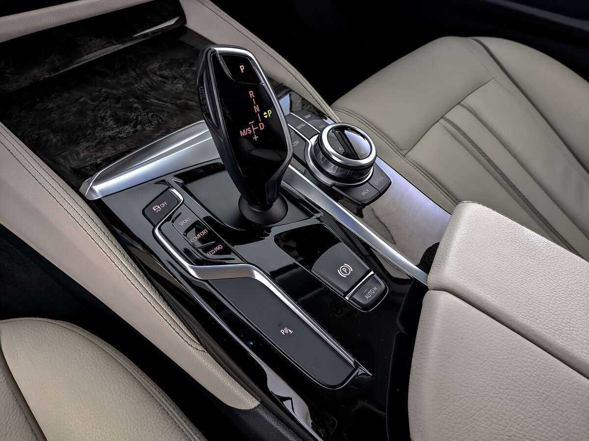 Купить BMW 5 серии 520i, 2017, 114 874 км, фото №22