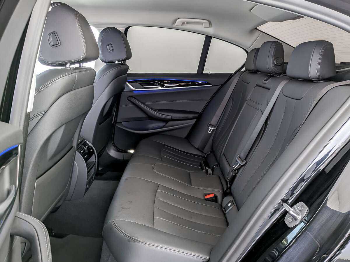 Купить BMW 5 серии 520i, 2021, 43 095 км, фото №10