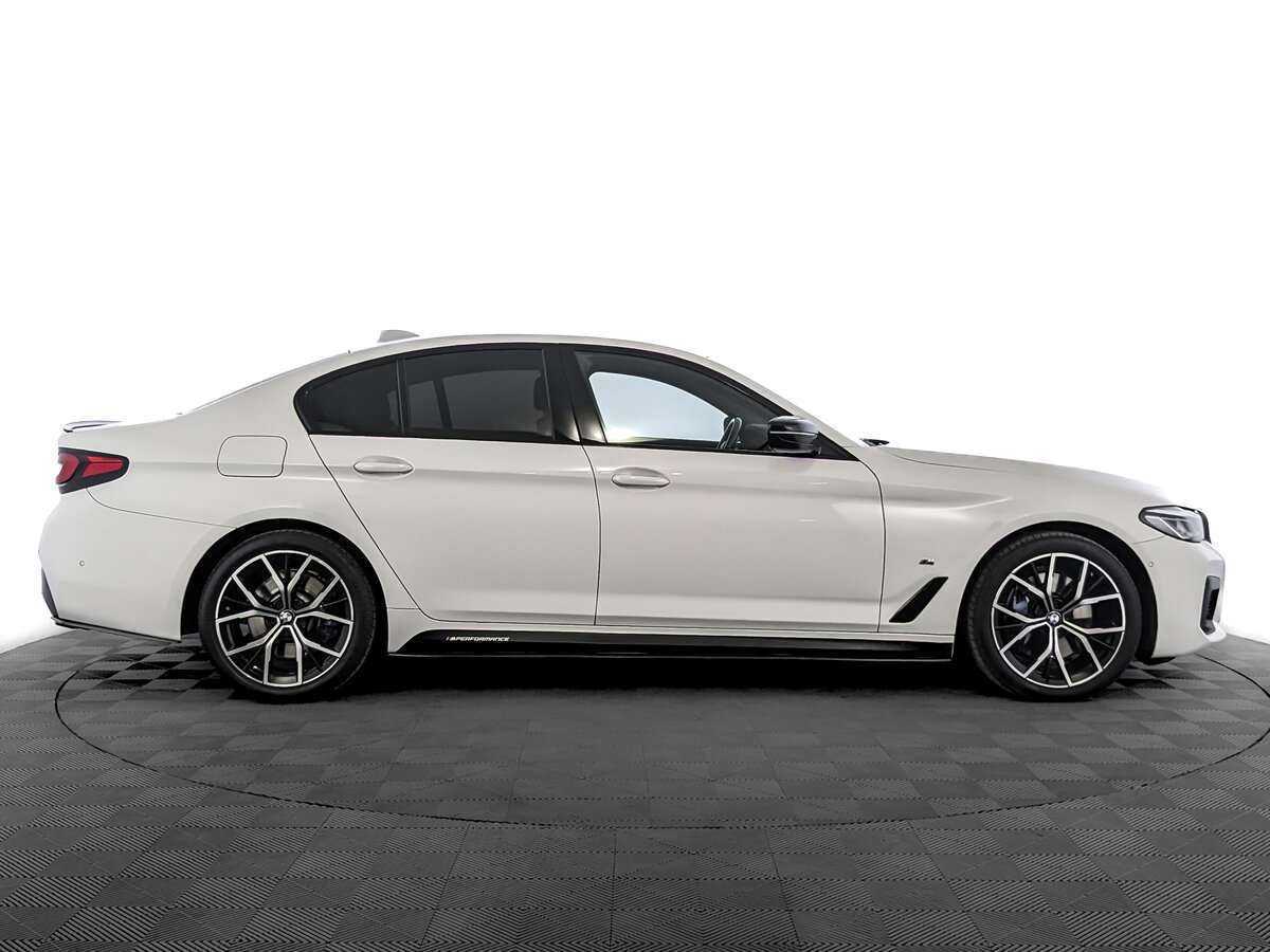 Купить BMW 5 серии 530d xDrive, 2020, 66 452 км, фото №4