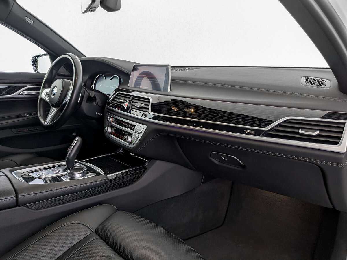 Купить BMW 7 серии 730d xDrive, 2019, 51 721 км, фото №9