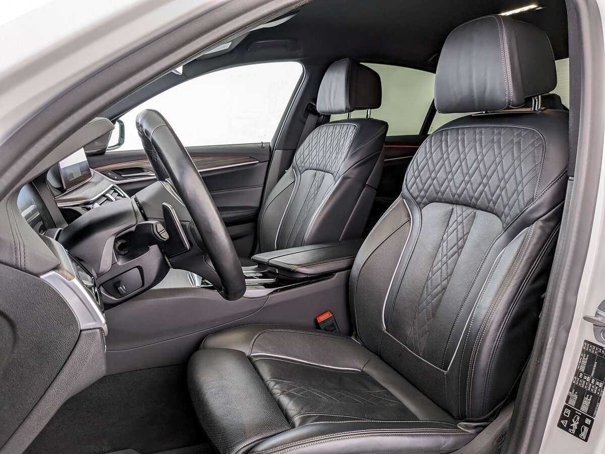 Купить BMW 5 серии 530d xDrive, 2019, 73 626 км, фото №16