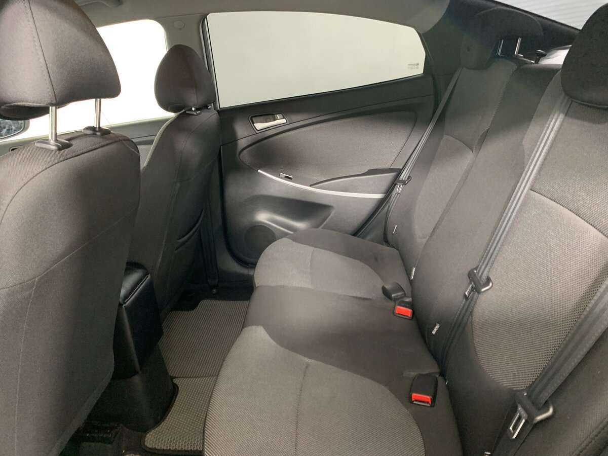 Купить Hyundai Solaris, 2011, 149 000 км, фото №16