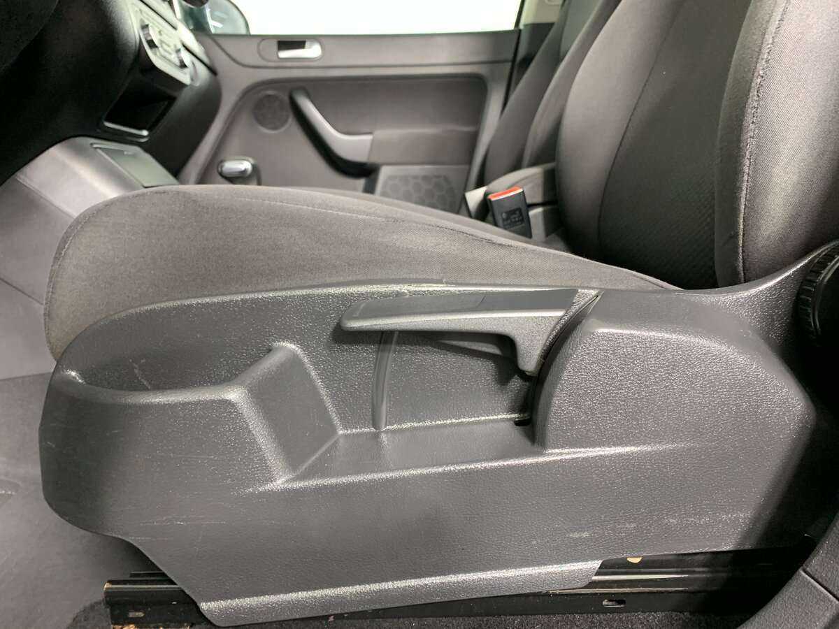 Купить Volkswagen Golf Plus, 2010, 161 869 км, фото №14