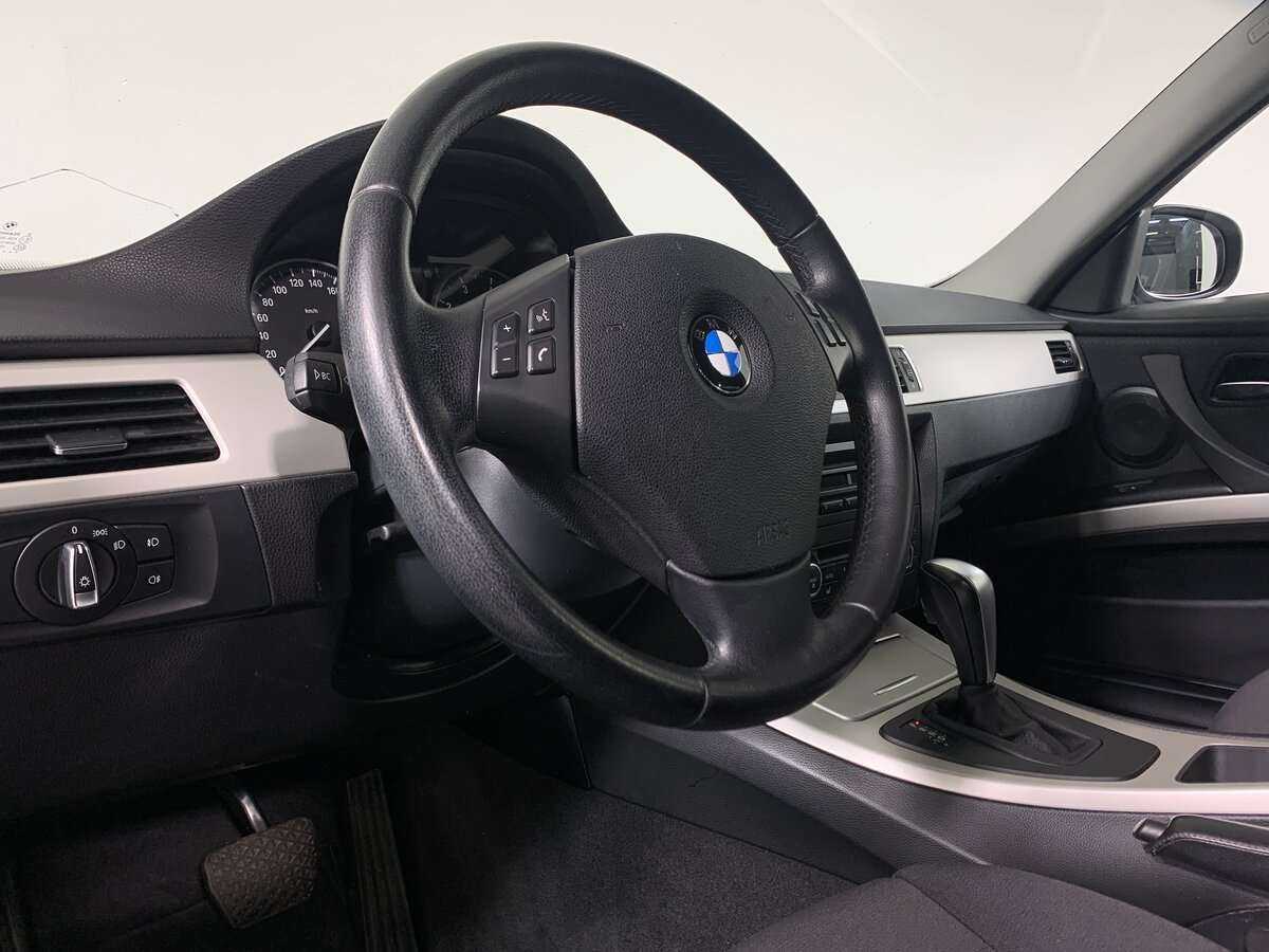 Купить BMW 3 серии 318i, 2011, 217 000 км, фото №12