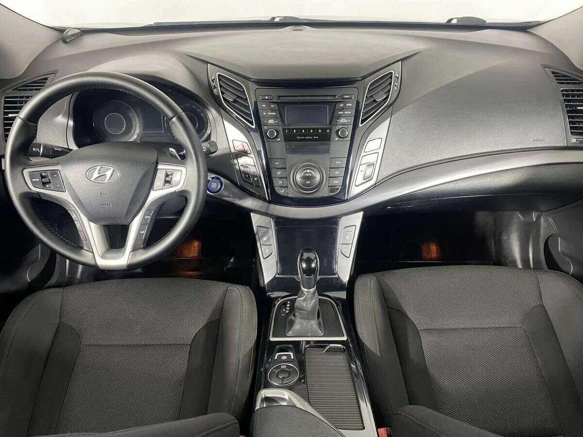 Купить Hyundai i40, 2013, 180 000 км, фото №9