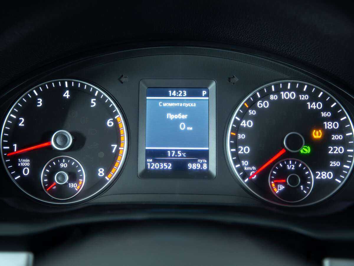 Купить Volkswagen Scirocco, 2011, 120 352 км, фото №13