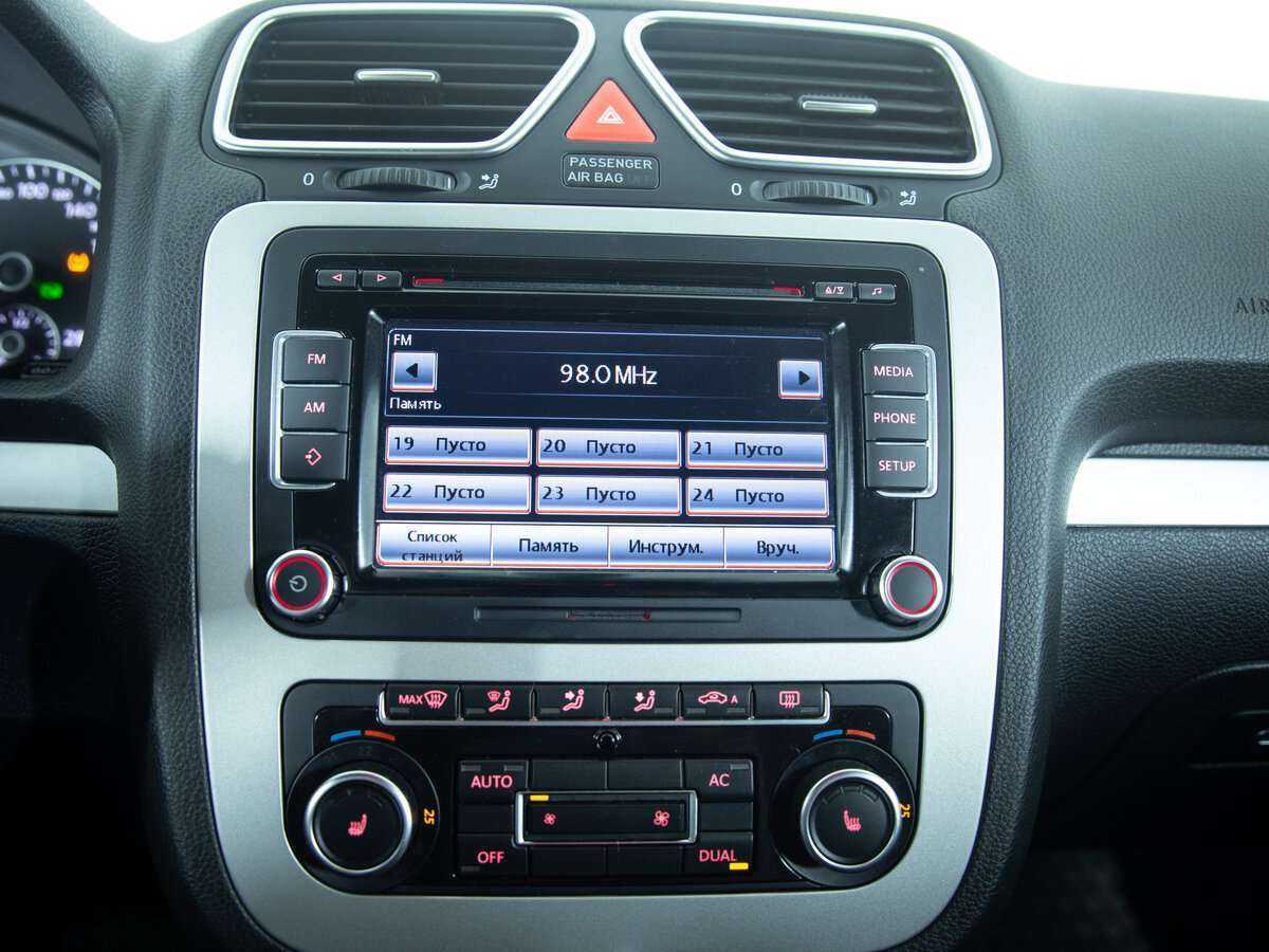 Купить Volkswagen Scirocco, 2011, 120 352 км, фото №14