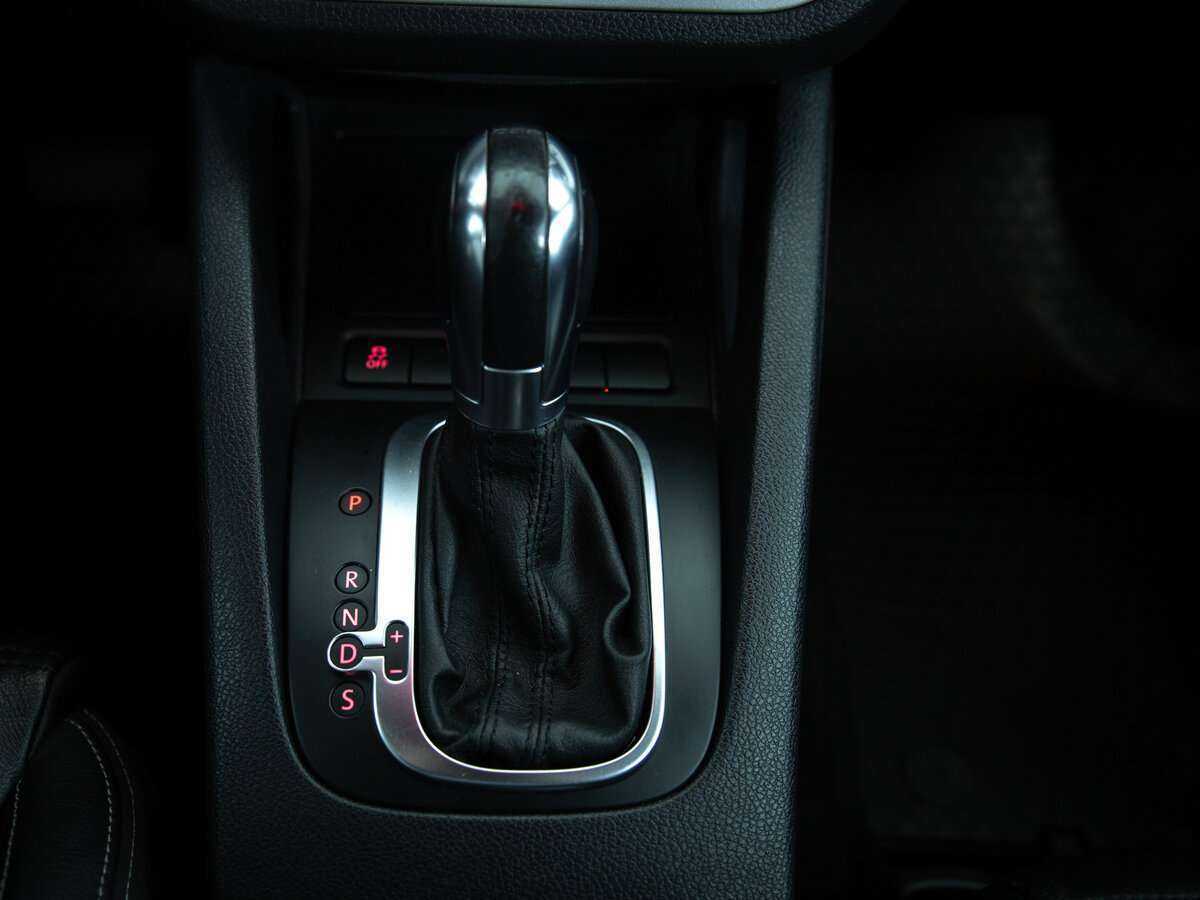 Купить Volkswagen Scirocco, 2011, 120 352 км, фото №15