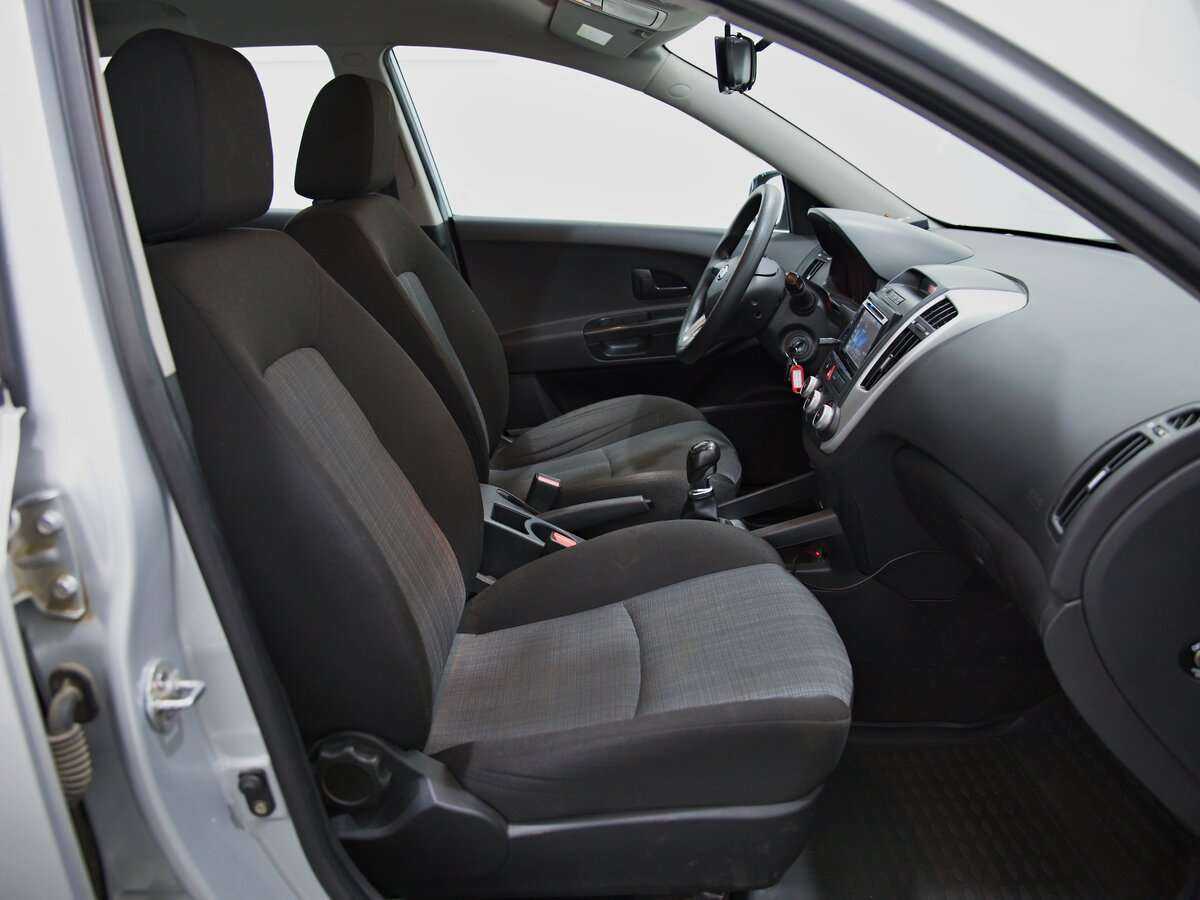 Купить Kia Ceed, 2011, 120 212 км, фото №9