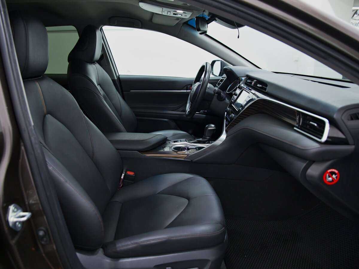 Купить Toyota Camry, 2020, 60 758 км, фото №6