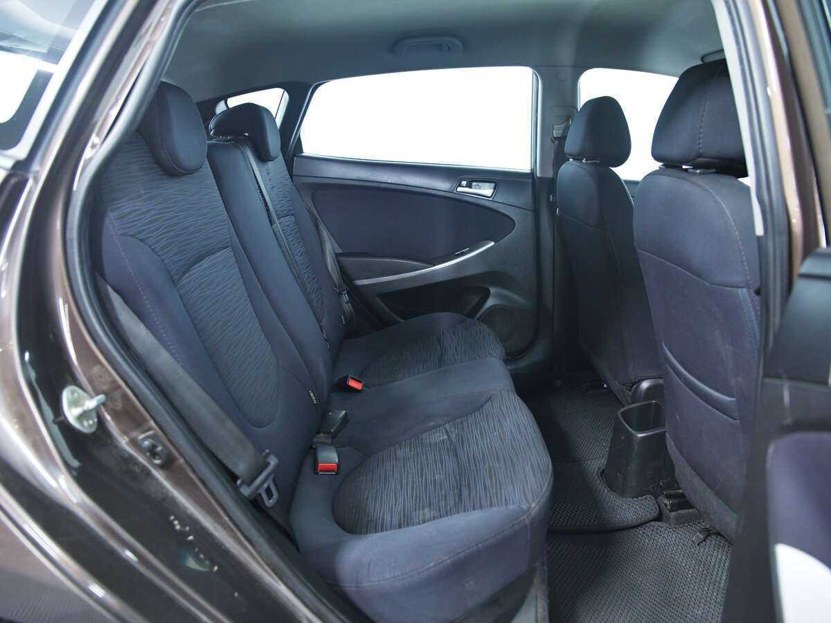 Купить Hyundai Solaris, 2015, 187 312 км, фото №9