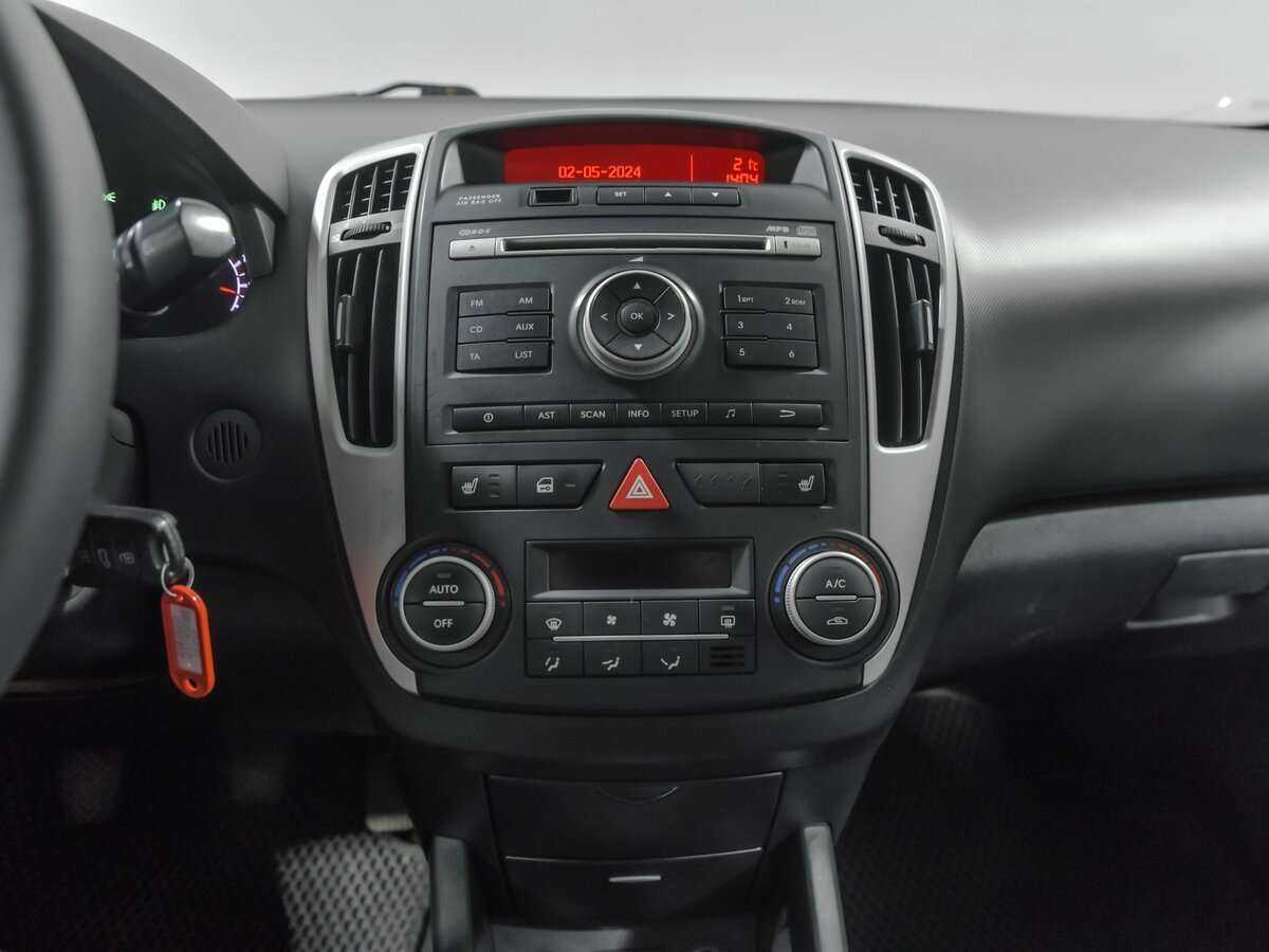 Купить Kia Ceed, 2011, 165 991 км, фото №9