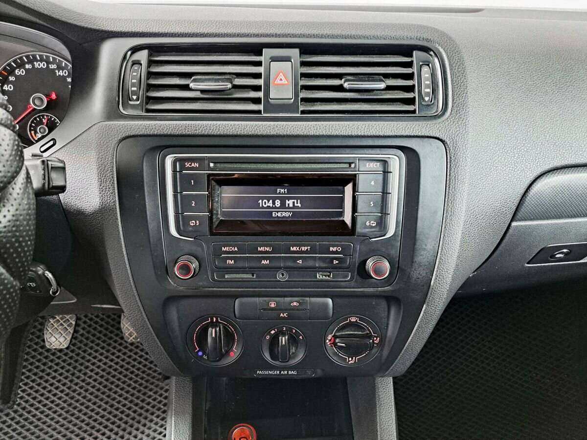 Купить Volkswagen Jetta, 2014, 114 188 км, фото №15
