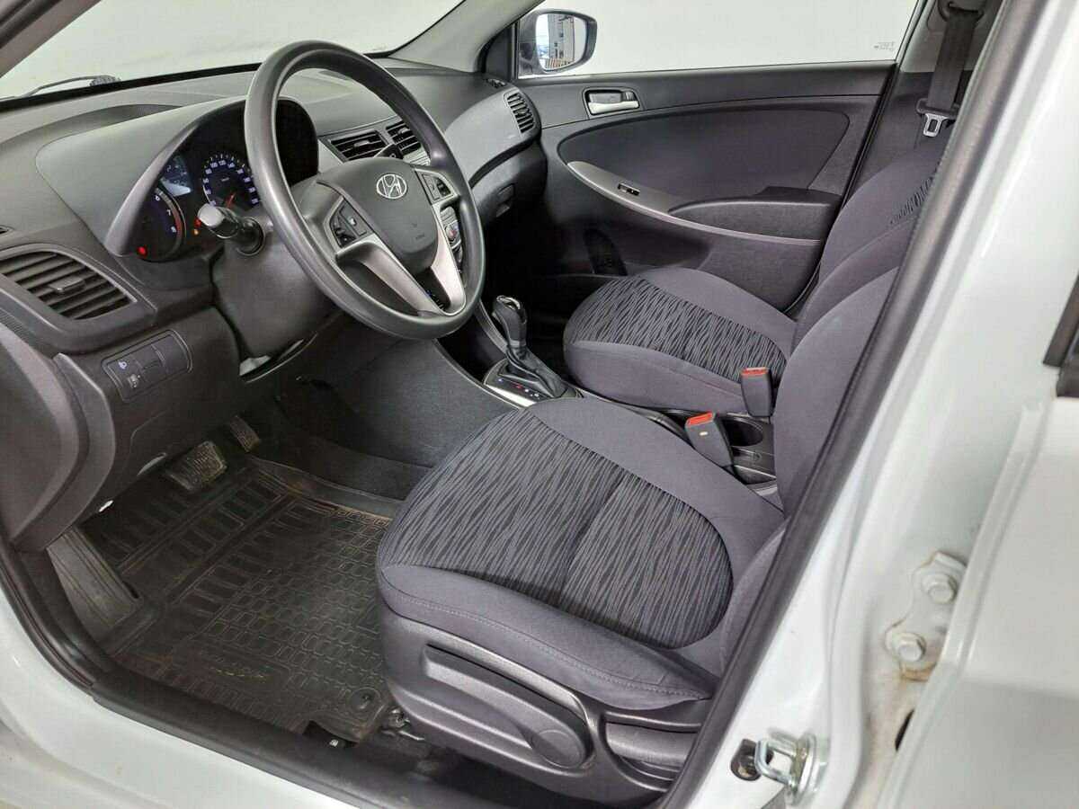 Купить Hyundai Solaris, 2014, 101 121 км, фото №14