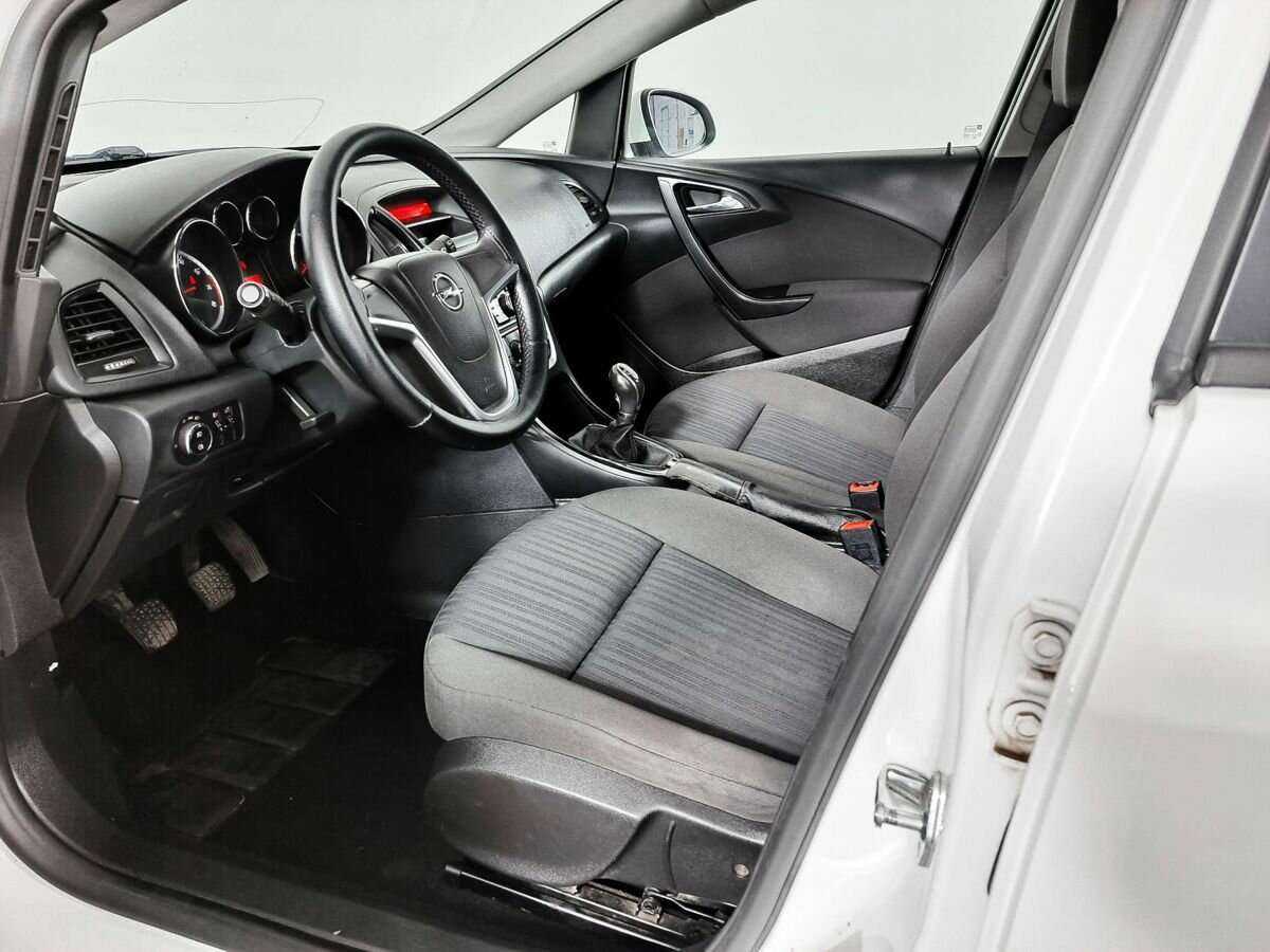 Купить Opel Astra, 2011, 165 120 км, фото №16