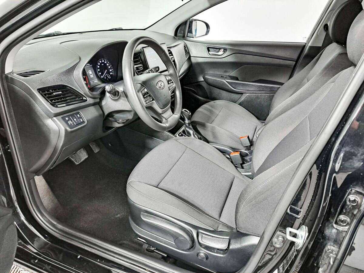 Купить Hyundai Solaris, 2022, 27 370 км, фото №14