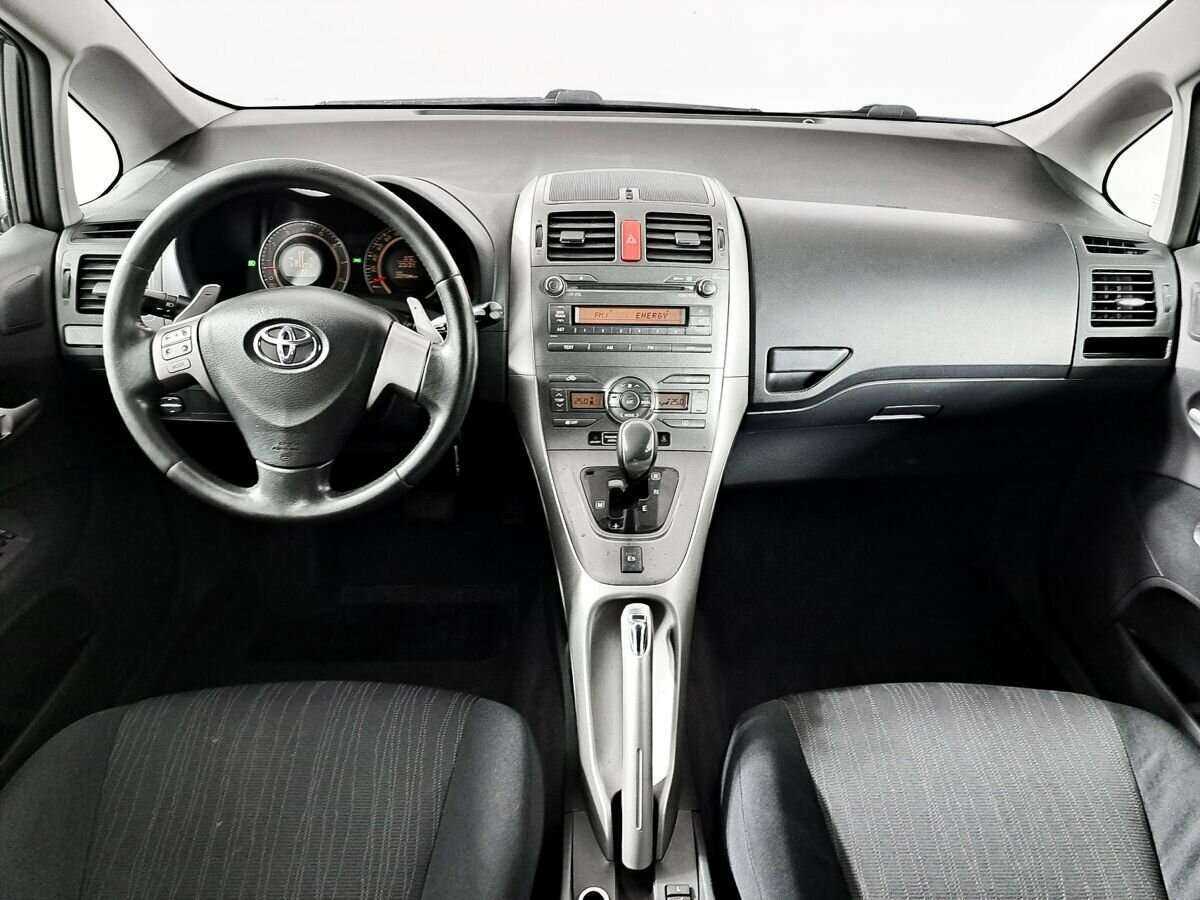 Купить Toyota Auris, 2008, 227 400 км, фото №12