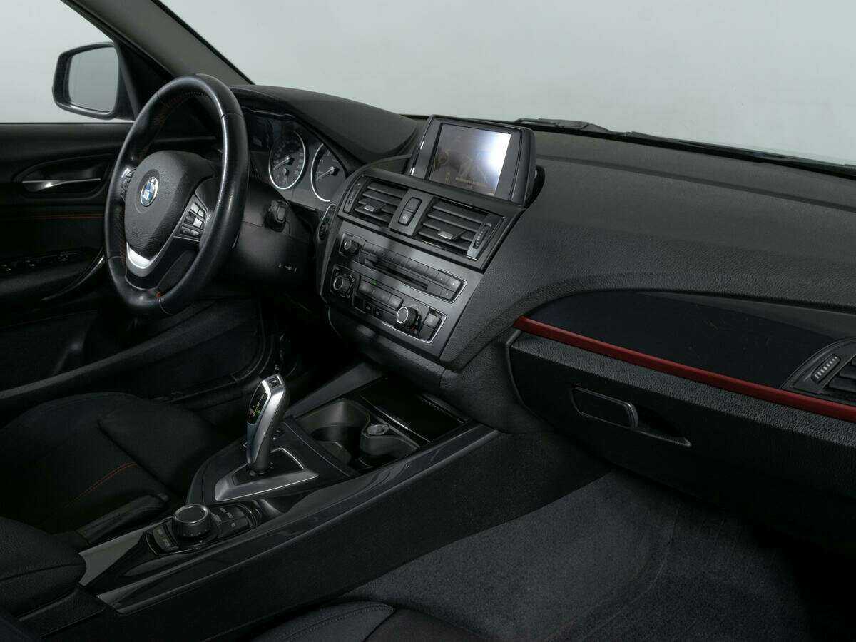 Купить BMW 1 серии 116i, 2014, 120 741 км, фото №9