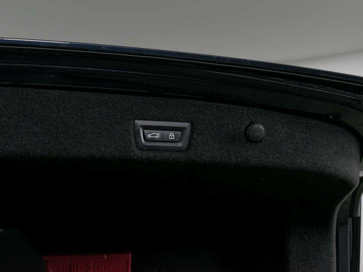 Купить BMW 7 серии 730i, 2020, 97 778 км, фото №9