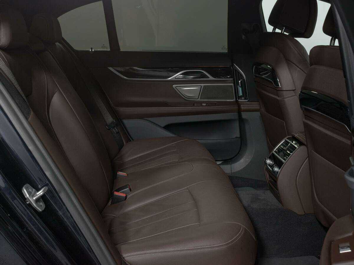 Купить BMW 7 серии 730i, 2020, 97 778 км, фото №14