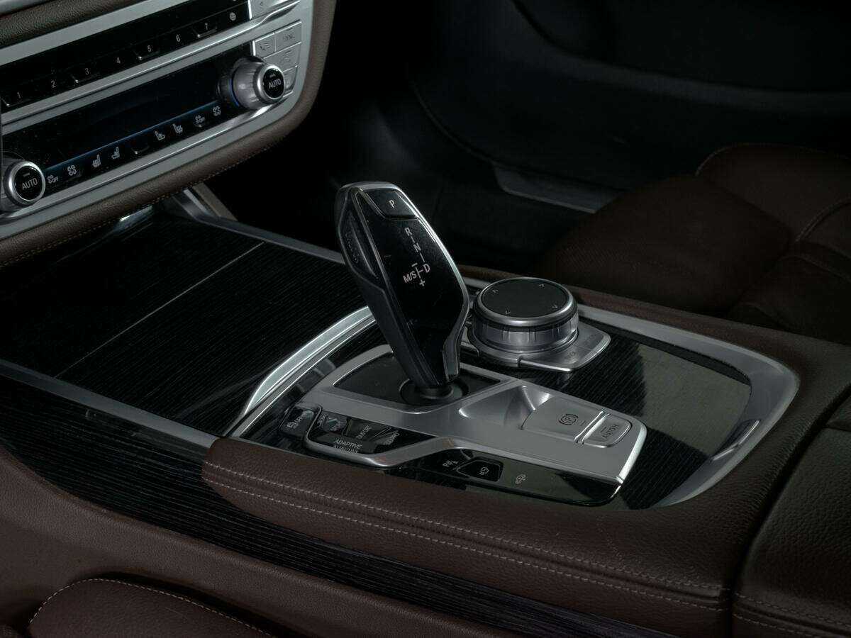 Купить BMW 7 серии 730i, 2020, 97 778 км, фото №20