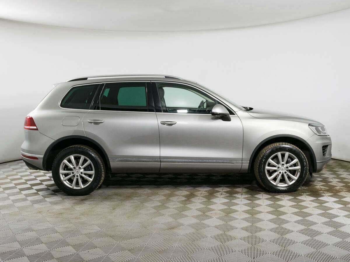 Купить Volkswagen Touareg, 2015, 57 619 км, фото №4