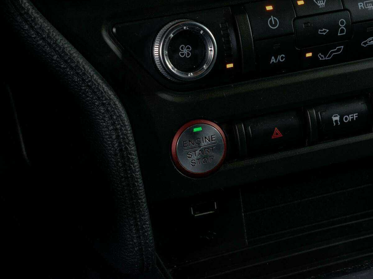 Купить Ford Mustang, 2021, 74 370 км, фото №15