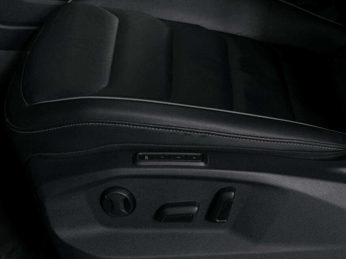 Купить Volkswagen Tiguan, 2021, 88 371 км, фото №19