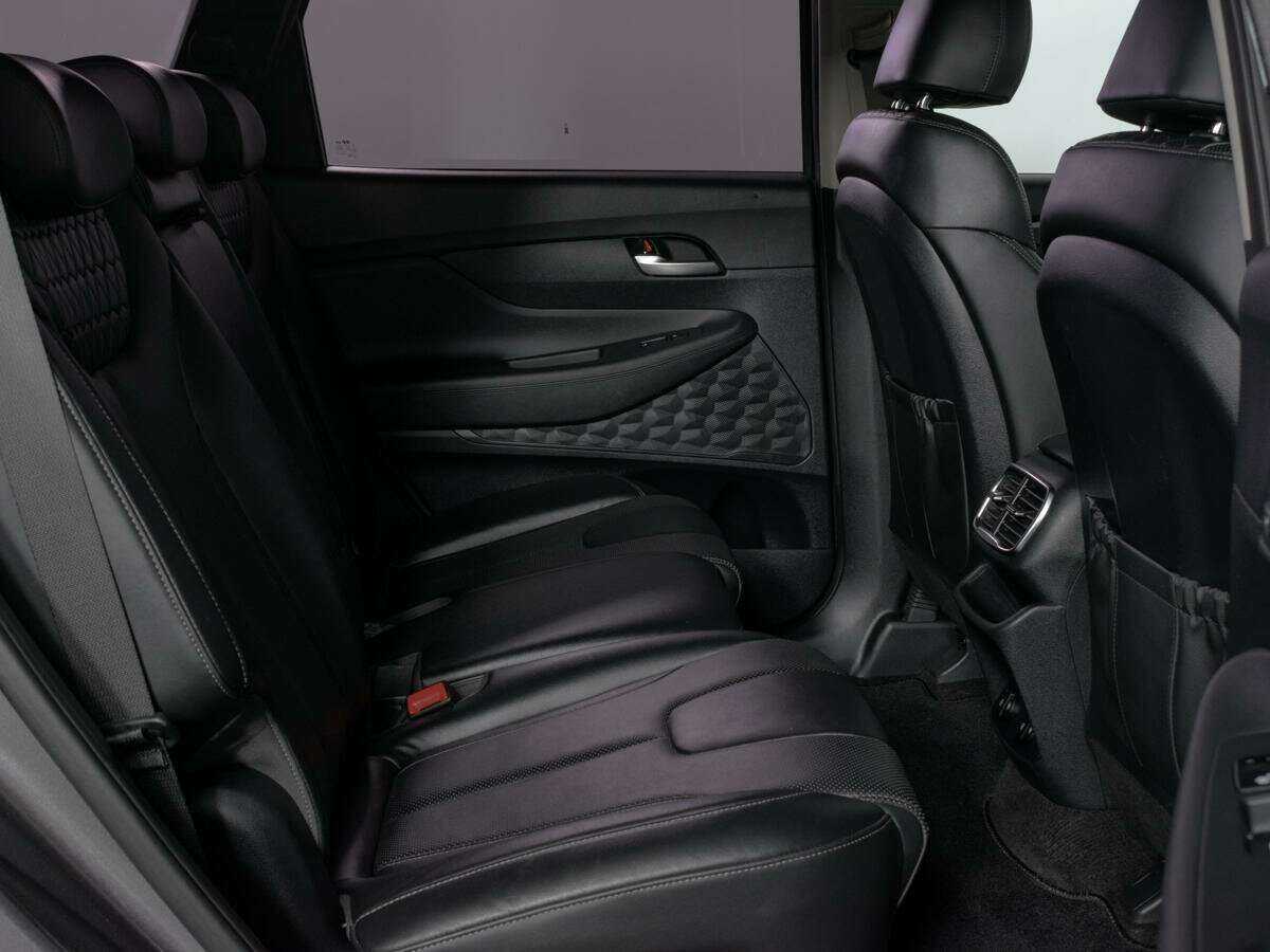 Купить Hyundai Santa Fe, 2019, 32 600 км, фото №9