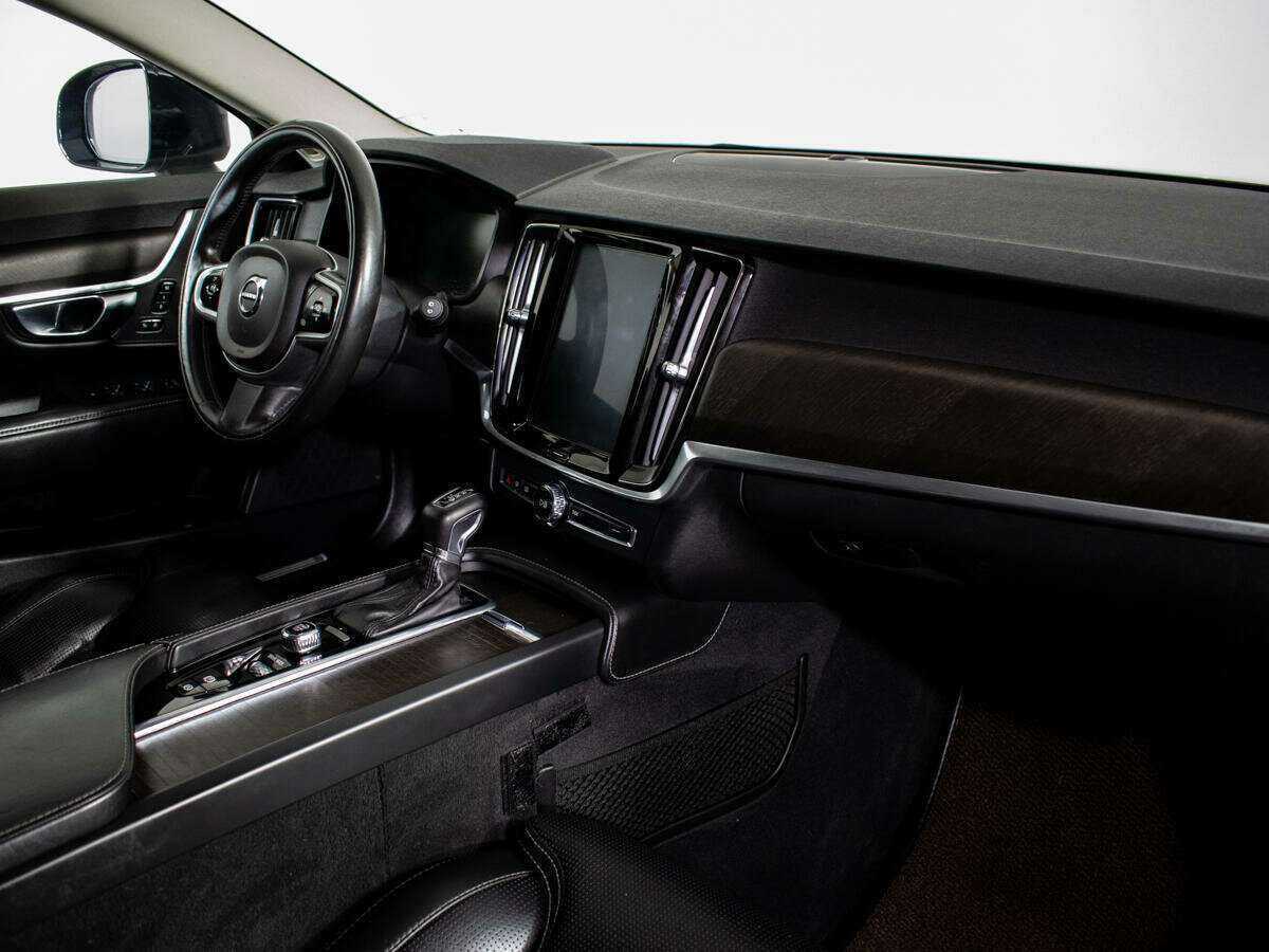 Купить Volvo V90 Cross Country, 2018, 150 482 км, фото №9