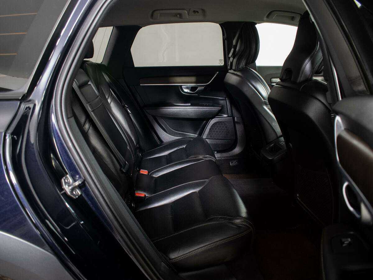 Купить Volvo V90 Cross Country, 2018, 150 482 км, фото №10