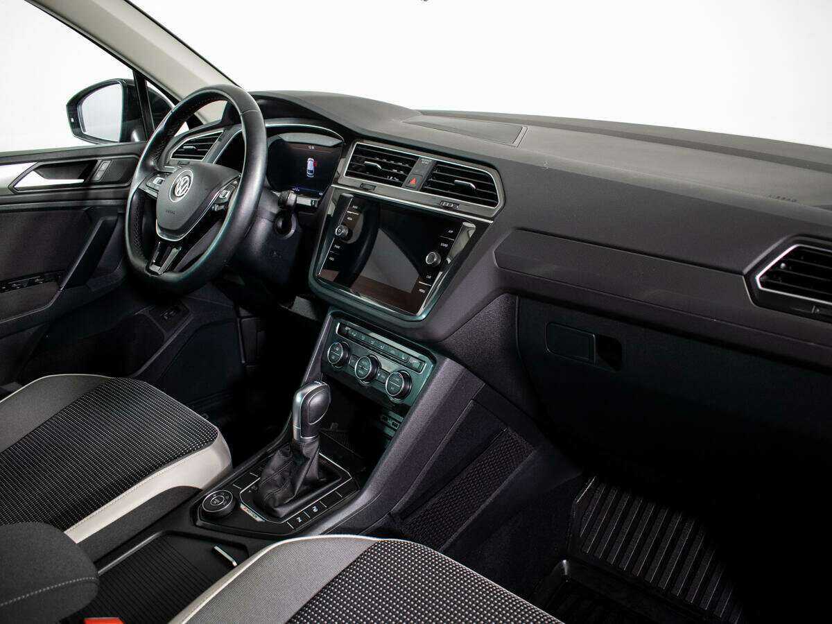 Купить Volkswagen Tiguan, 2018, 43 000 км, фото №9