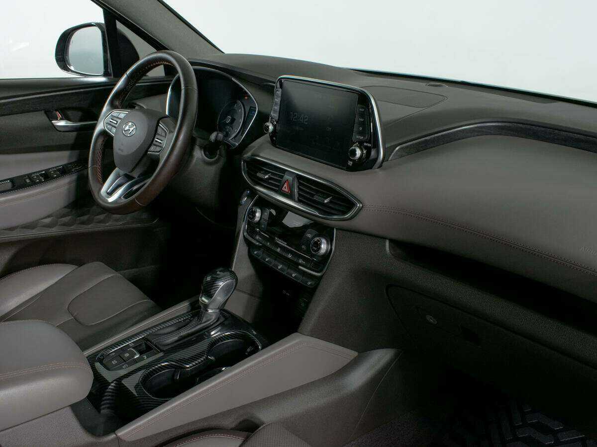 Купить Hyundai Santa Fe, 2018, 95 130 км, фото №10