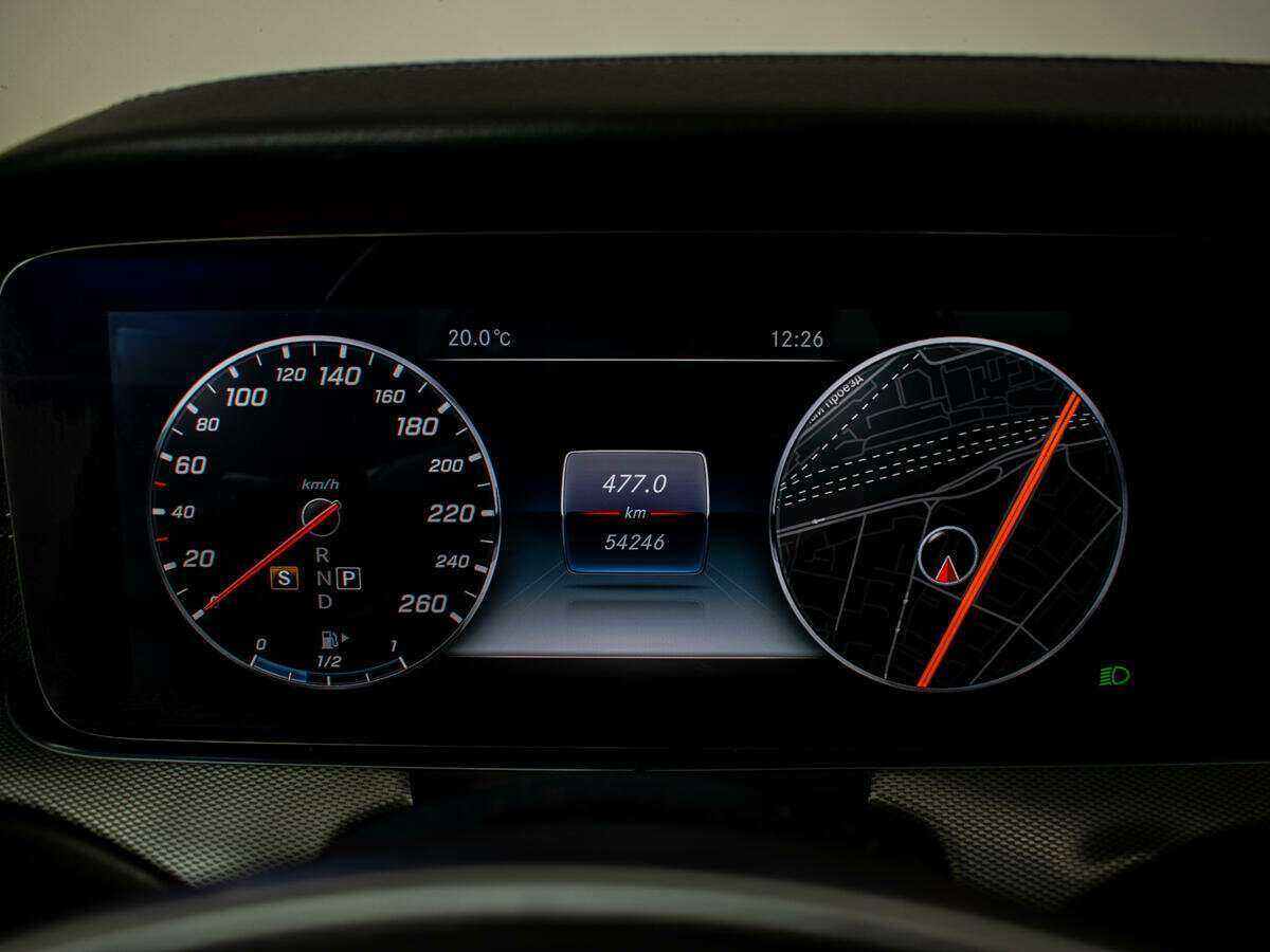 Купить Mercedes-Benz E-Класс 200, 2016, 54 106 км, фото №10