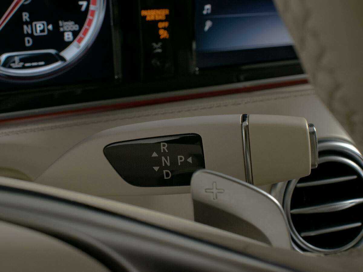 Купить Mercedes-Benz S-Класс AMG 63 AMG, 2015, 94 700 км, фото №20