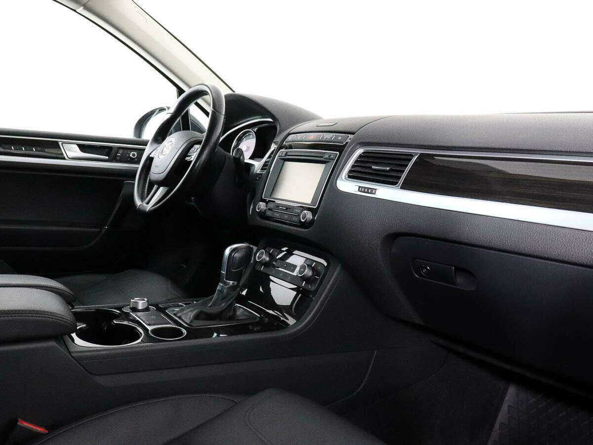 Купить Volkswagen Touareg, 2016, 170 300 км, фото №6