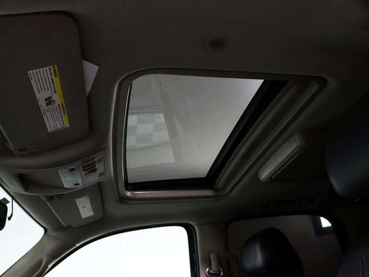 Купить Chevrolet Tahoe 6AT, 2013, 282 668 км, фото №18