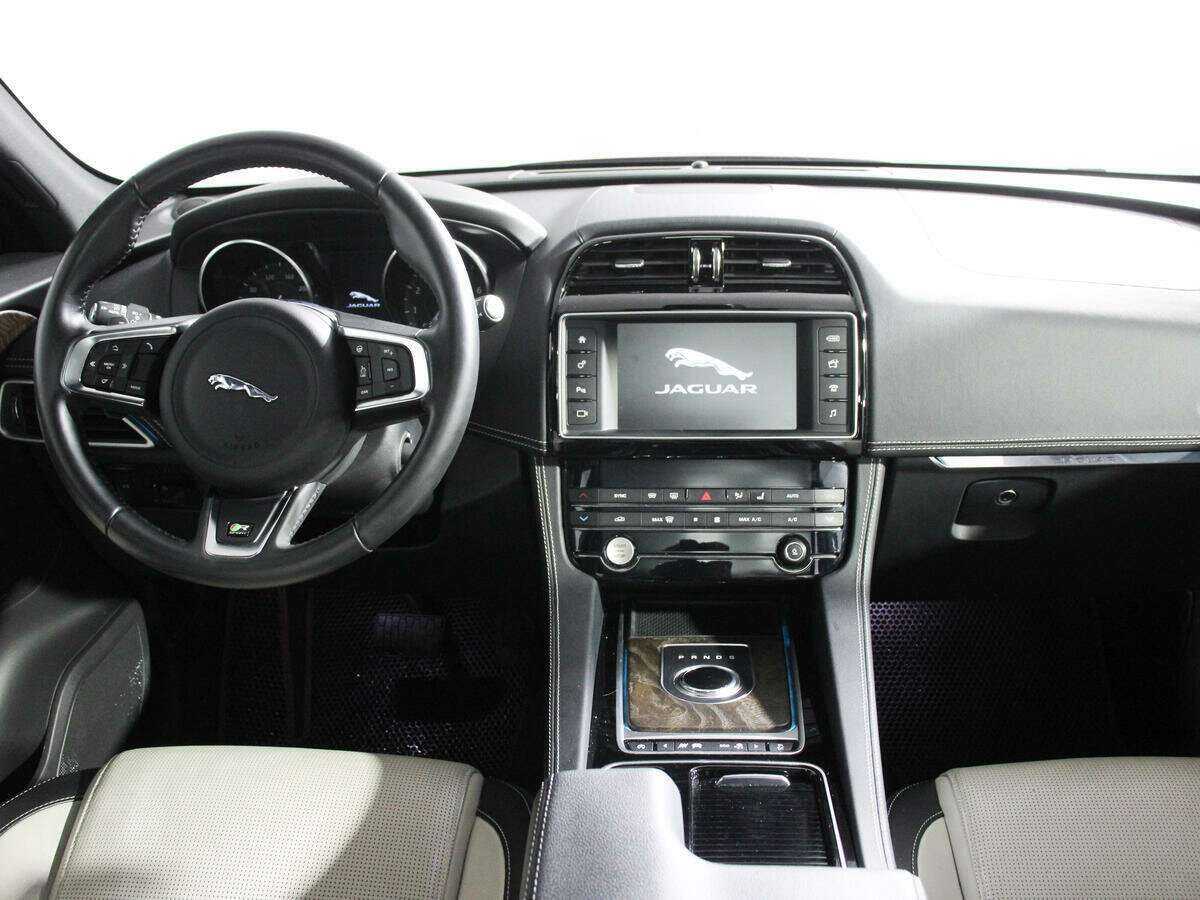 Купить Jaguar F-Pace, 2017, 34 700 км, фото №9