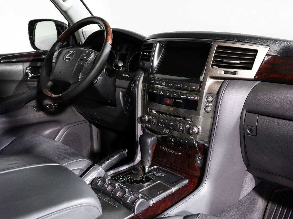 Купить Lexus LX 570, 2008, 252 371 км, фото №9