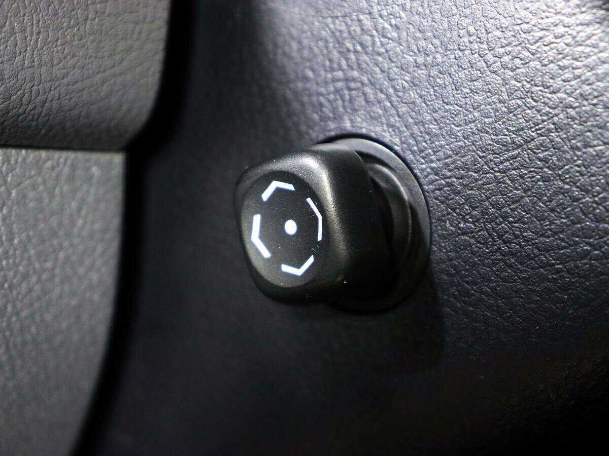 Купить Lexus LX 570, 2008, 252 371 км, фото №19