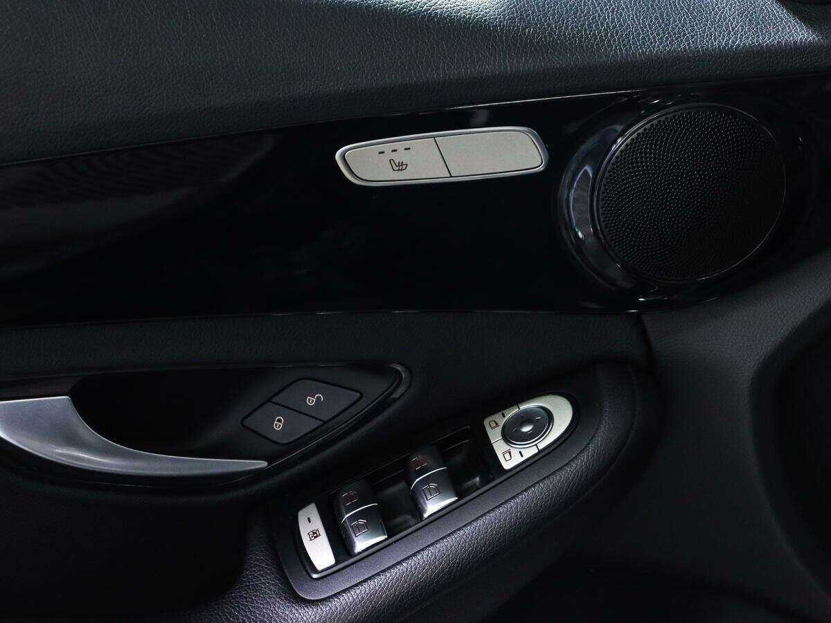 Купить Mercedes-Benz C-Класс 180, 2019, 95 203 км, фото №21