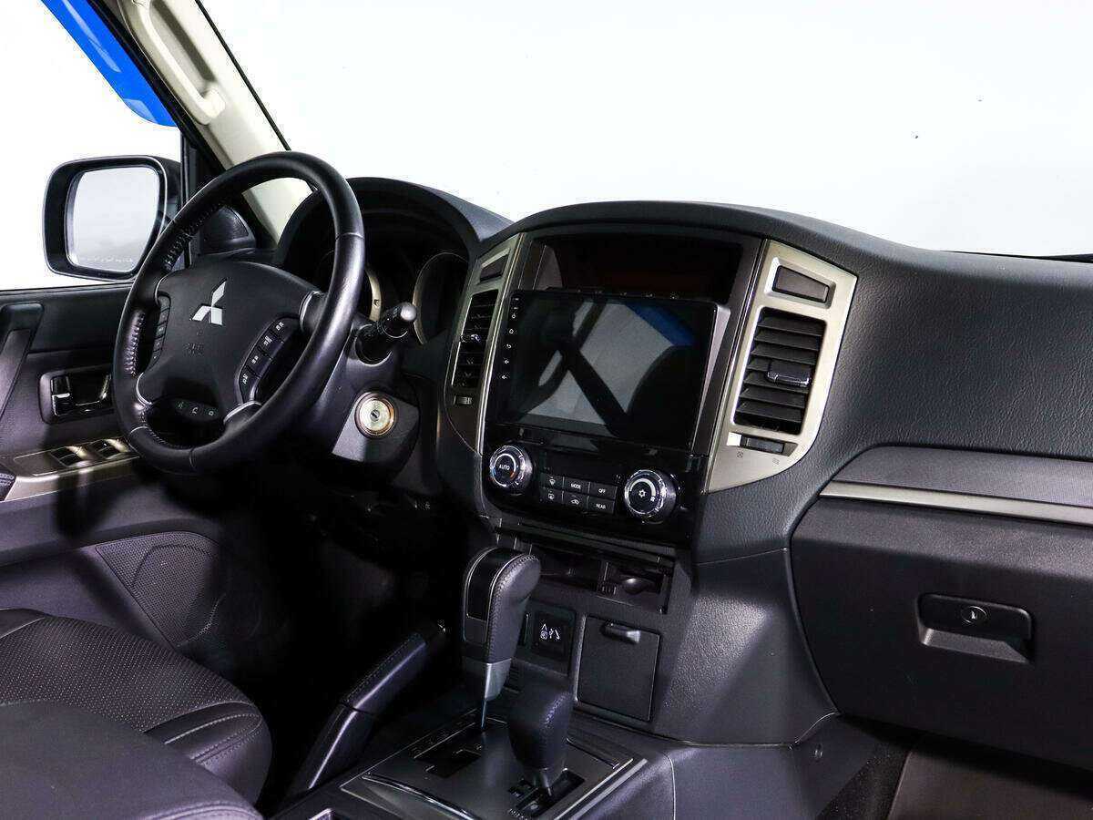 Купить Mitsubishi Pajero, 2021, 29 010 км, фото №7