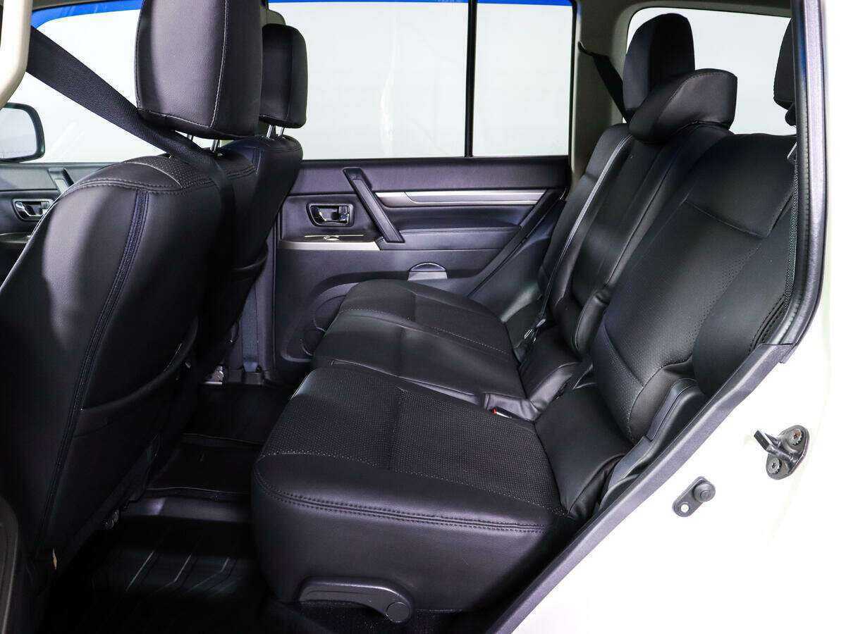 Купить Mitsubishi Pajero, 2021, 29 010 км, фото №8