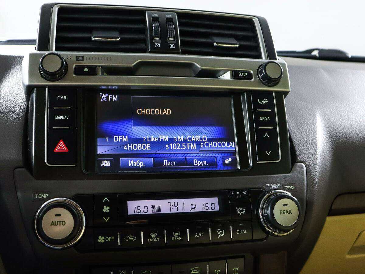 Купить Toyota Land Cruiser Prado, 2015, 72 200 км, фото №14