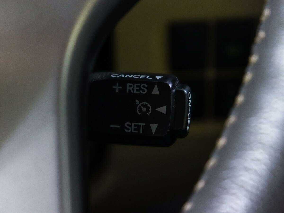 Купить Toyota Land Cruiser Prado, 2015, 72 200 км, фото №16