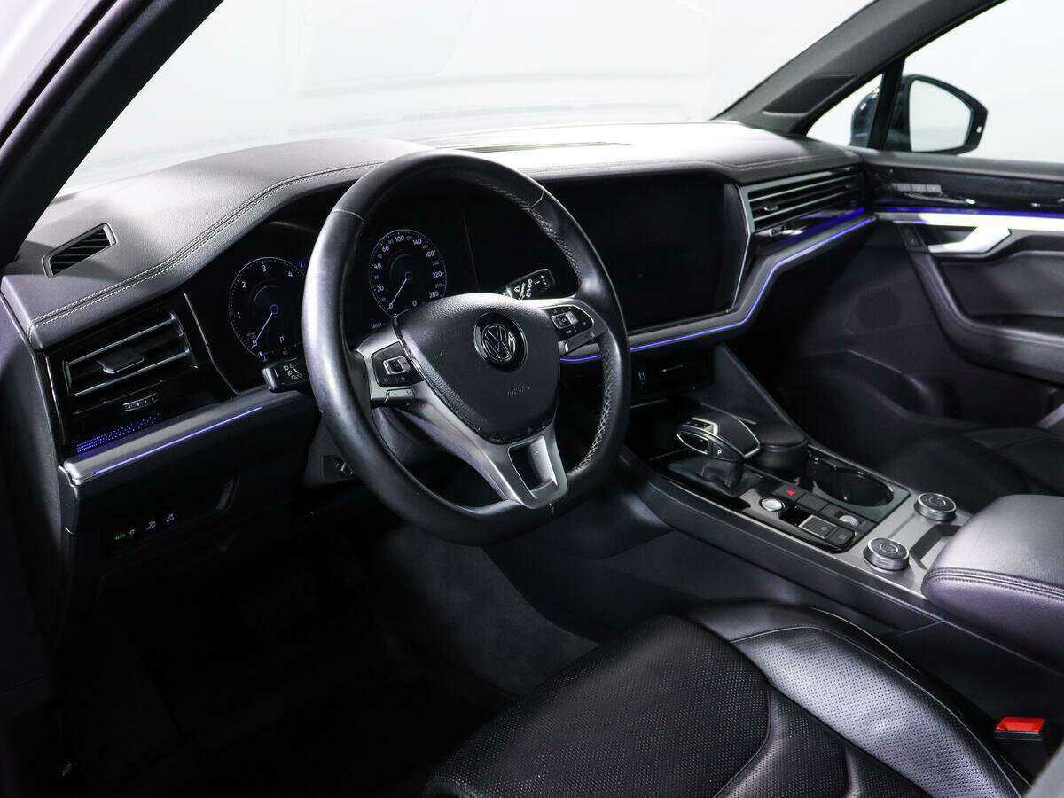 Купить Volkswagen Touareg, 2020, 58 000 км, фото №11