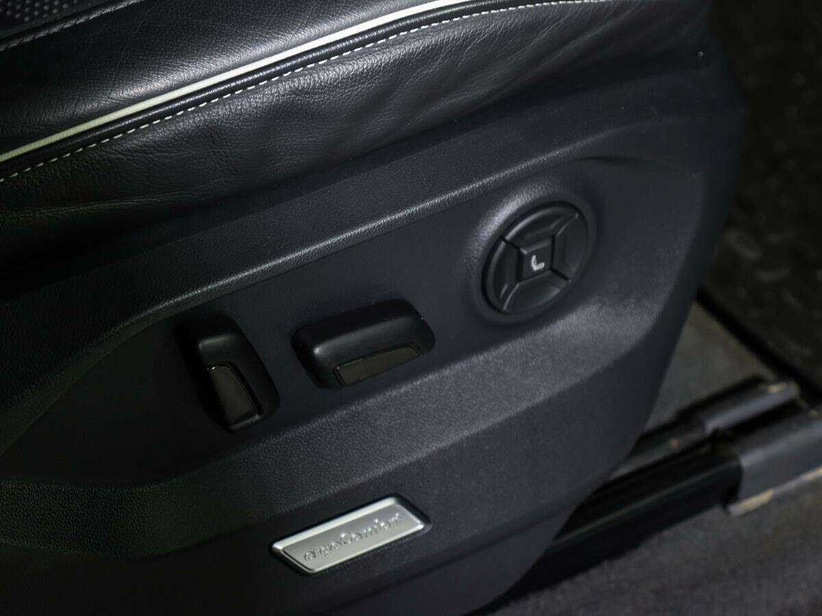 Купить Volkswagen Touareg, 2020, 58 000 км, фото №13