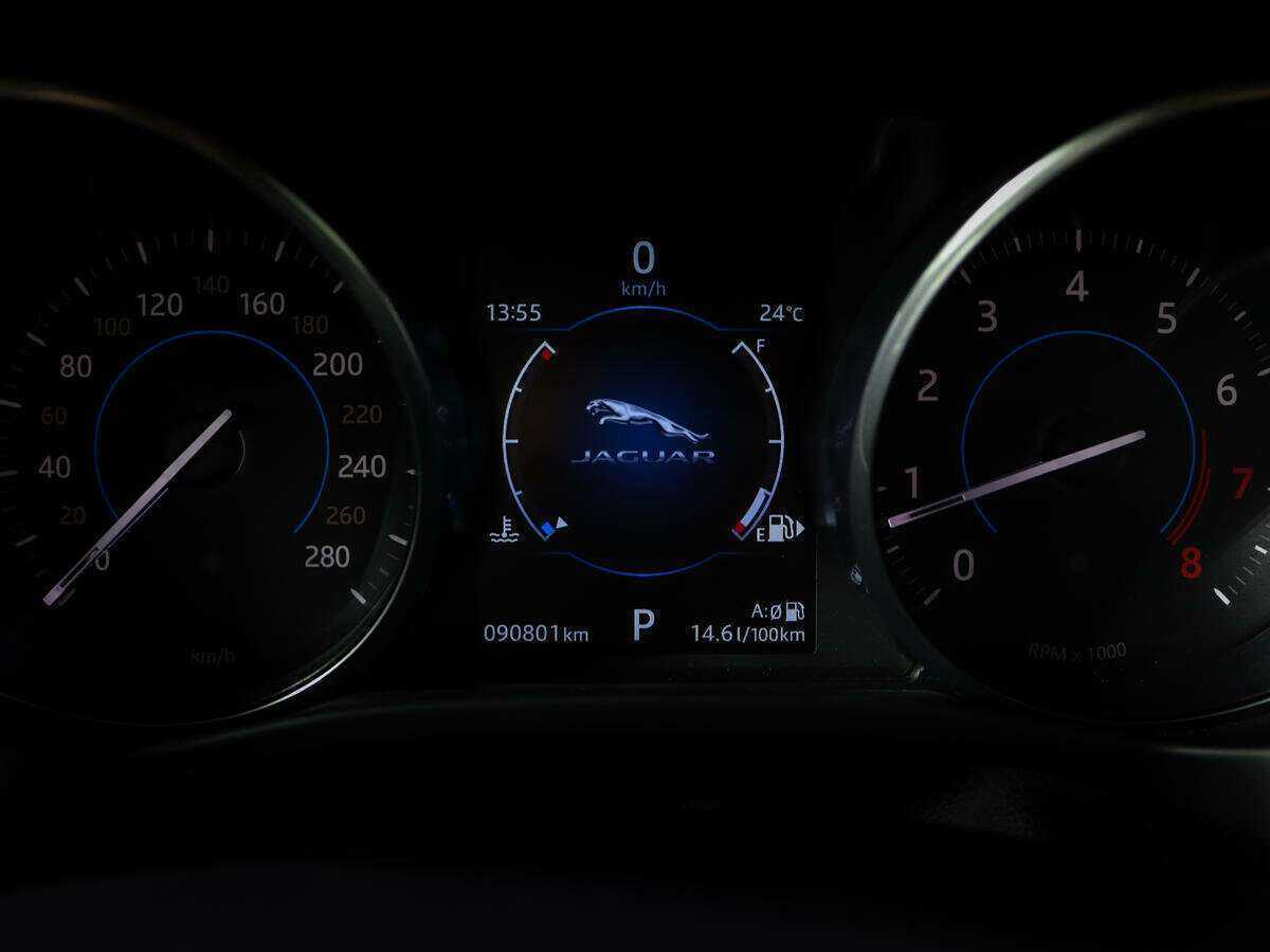 Купить Jaguar F-Pace, 2016, 90 800 км, фото №11