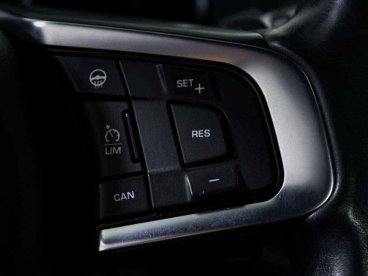 Купить Jaguar F-Pace, 2016, 90 800 км, фото №23