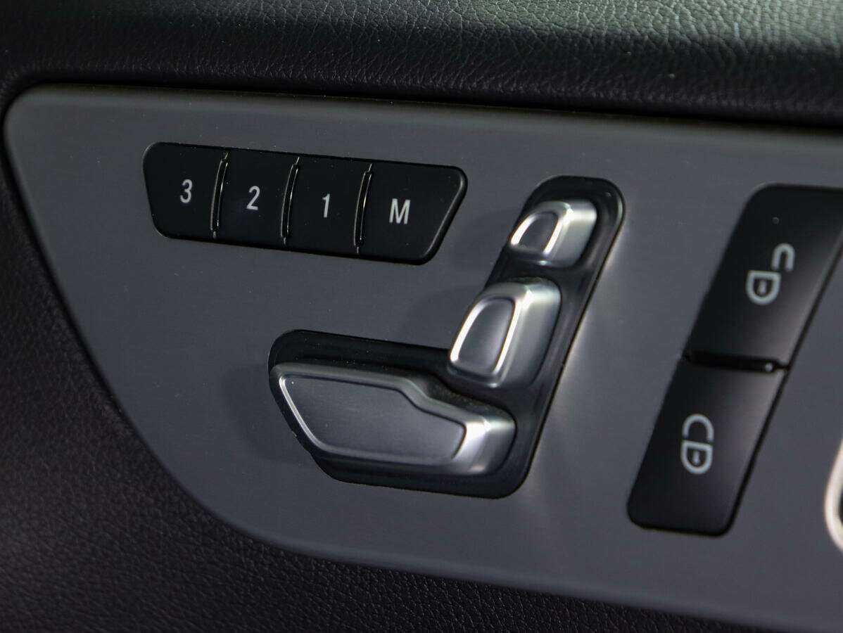 Купить Mercedes-Benz GLE 300, 2016, 48 094 км, фото №17